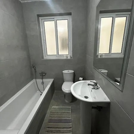Cavalli 2 Bedroom Chic In Apartment *